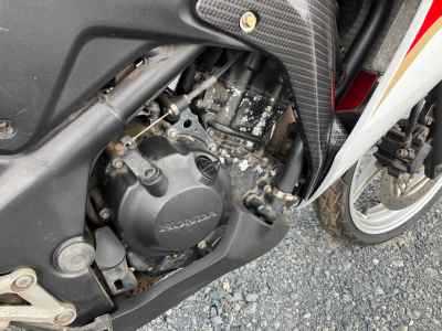 Honda CBR250R 2011
