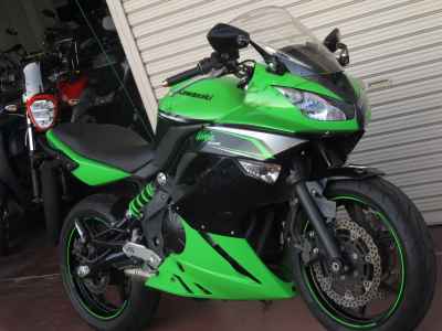 Kawasaki Ninja 400R 2012