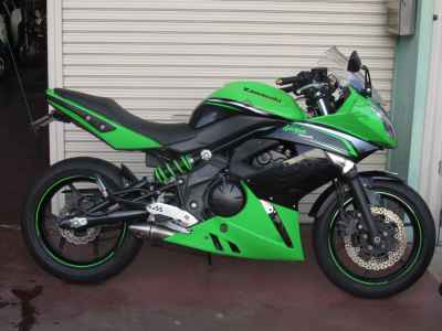 Kawasaki Ninja 400R 2012