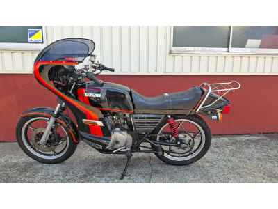 Suzuki GSX250E
