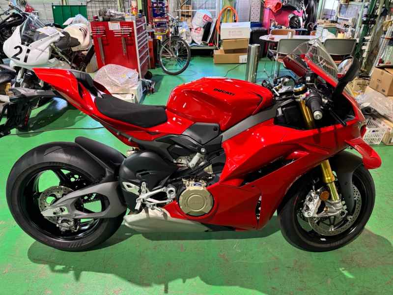 Ducati Panigale V4S 2025