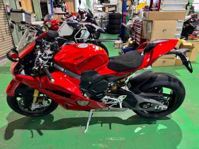 Ducati Panigale V4S 2025