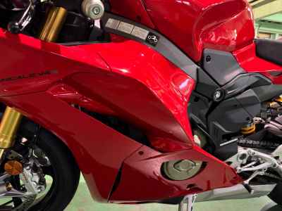 Ducati Panigale V4S 2025
