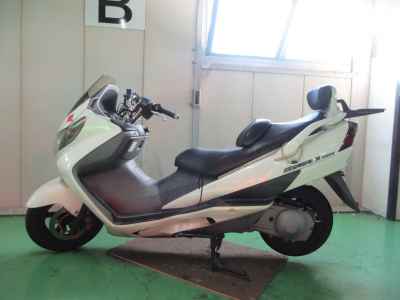 Suzuki Skywave 250