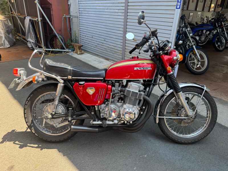 Honda CB750F 2021