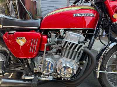 Honda CB750F 2021