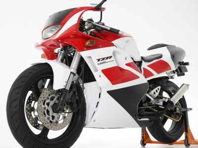 Yamaha TZR250R