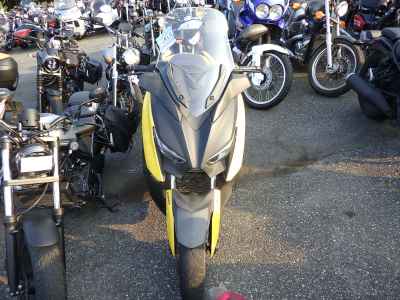 Yamaha XMAX 250