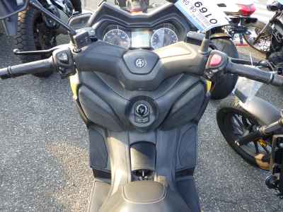 Yamaha XMAX 250