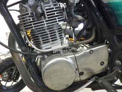Yamaha SR400 2010