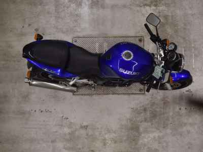 Suzuki SV400 2005