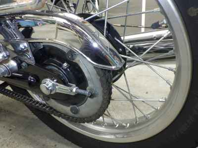 Yamaha SR400 2019