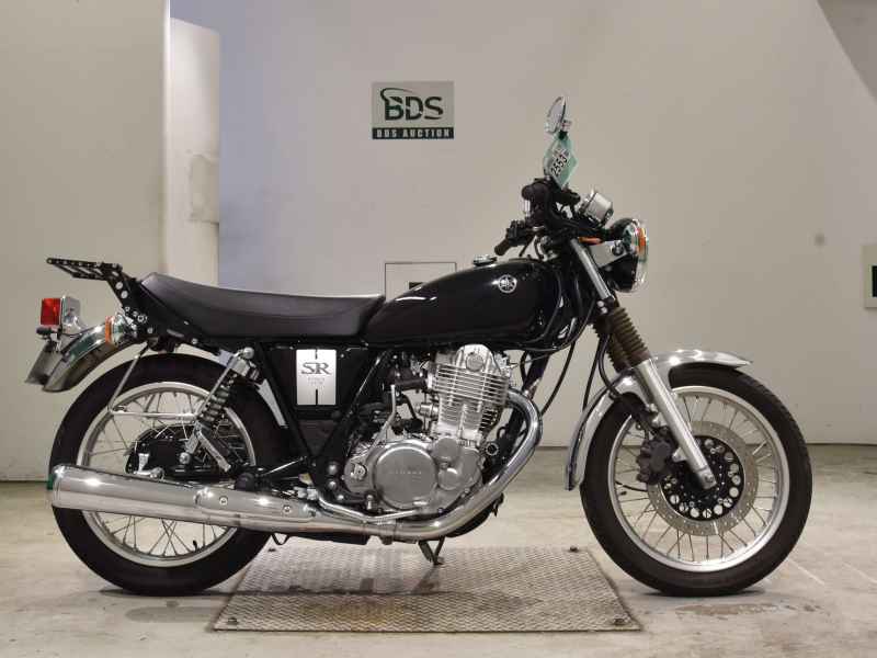 Yamaha SR400 2019