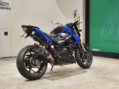 Suzuki GSX-S750 2022