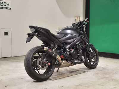 Suzuki GSX-S1000