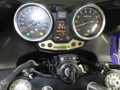 Honda CB1300SF 2022