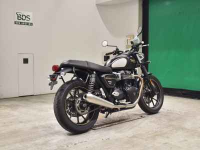 Triumph Street Twin 2021