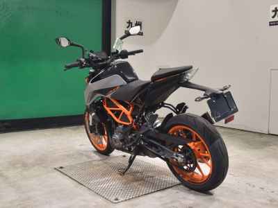 KTM 390 Duke 2023