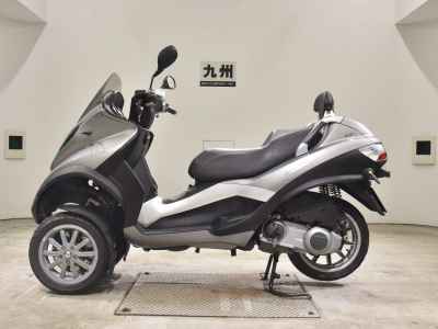 Piaggio MP3 250