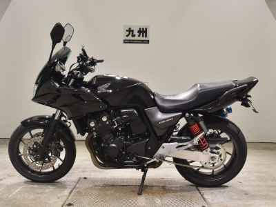 Honda CB400 Super Boldor 2019