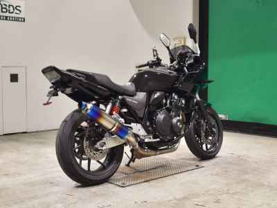 Honda CB400 Super Boldor 2019