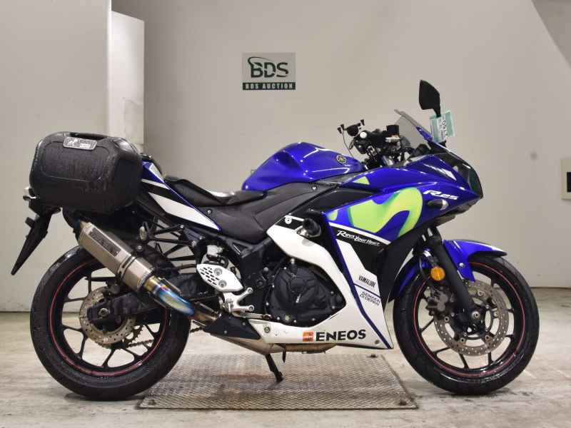 Yamaha YZF-R25 2016