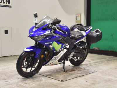 Yamaha YZF-R25 2016