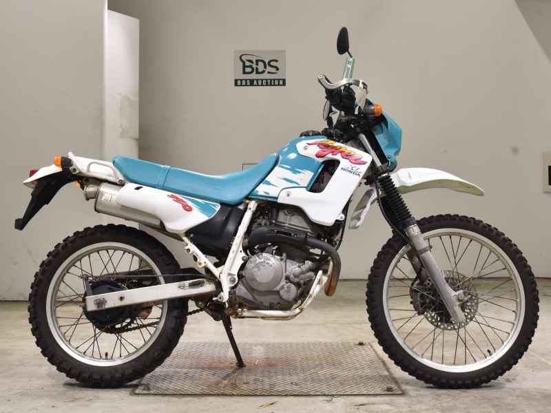 Honda XL Degree