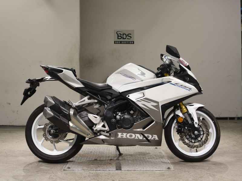Honda CBR250RR 2023