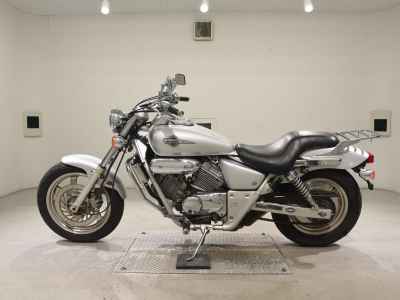 Honda Magna 250