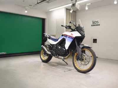 Honda Transalp 750 2025