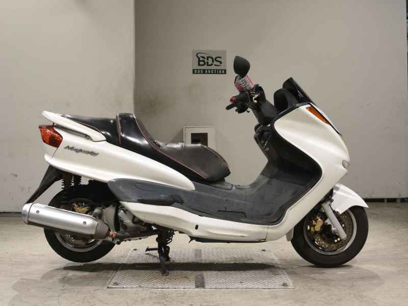 Yamaha Majesty 250C