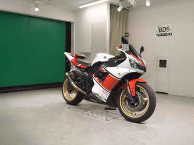 Yamaha YZF-R1