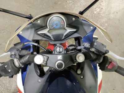 Honda CBR250R 2011