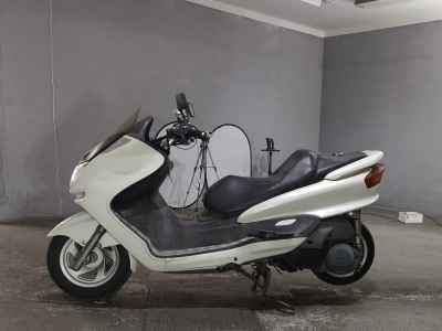 Yamaha Majesty 250