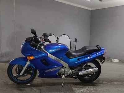 Kawasaki ZZR250 2005