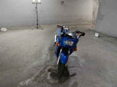 Kawasaki ZZR250 2005