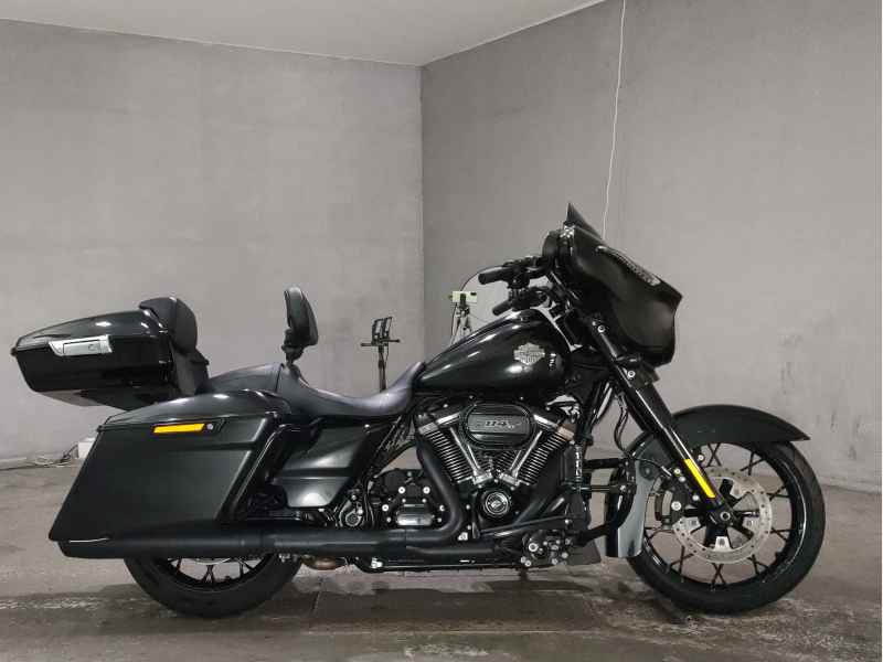 Harley-Davidson FLHXS1870 2021