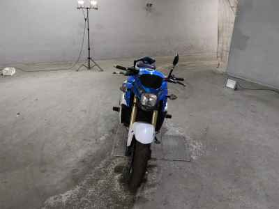 Suzuki GSR750 2013