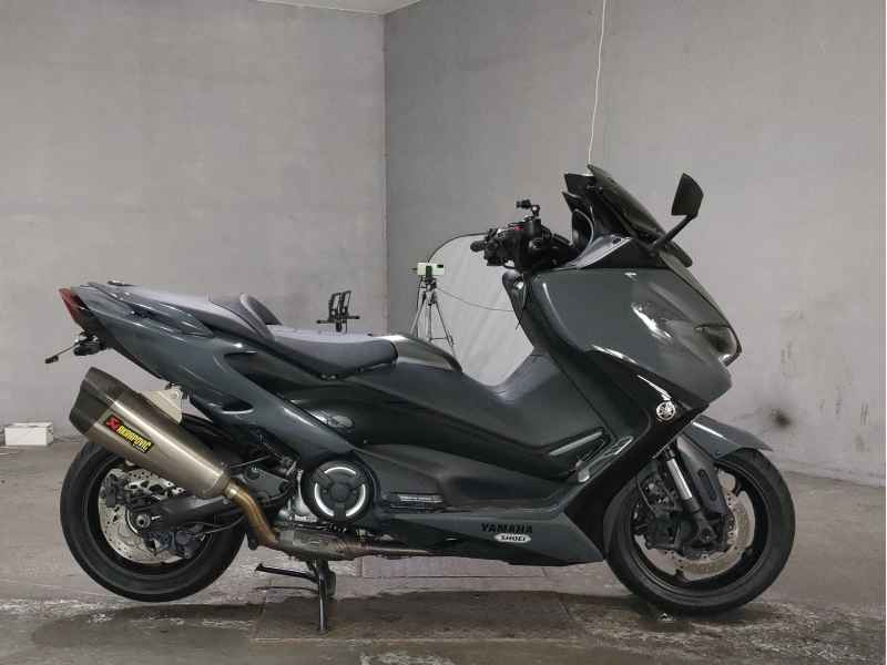 Yamaha TMAX 560 2021