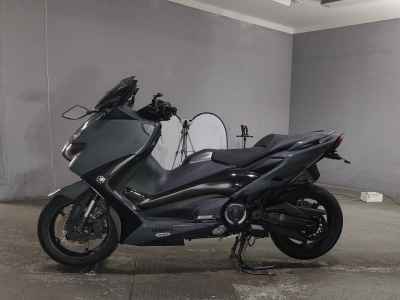 Yamaha TMAX 560 2021