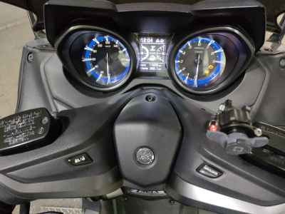 Yamaha TMAX 560 2021