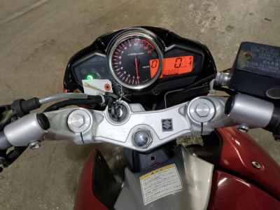 Suzuki GSR250