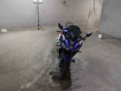 Yamaha YZF-R25 2017