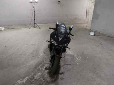 Yamaha YZF-R25 2015