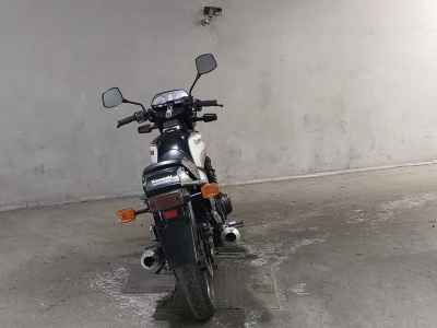 Kawasaki GPZ400 2025