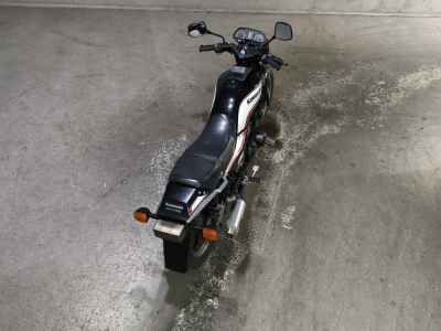 Kawasaki GPZ400 2025