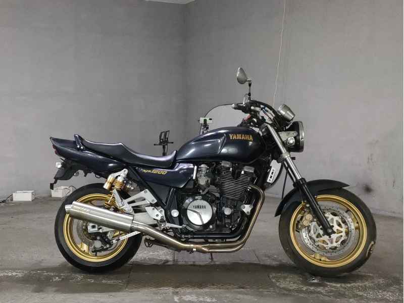 Yamaha XJR1200
