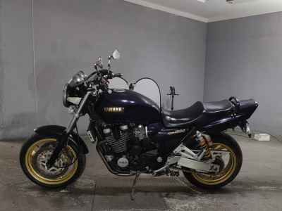 Yamaha XJR1200