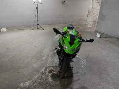 Kawasaki Ninja ZX-25R 2021